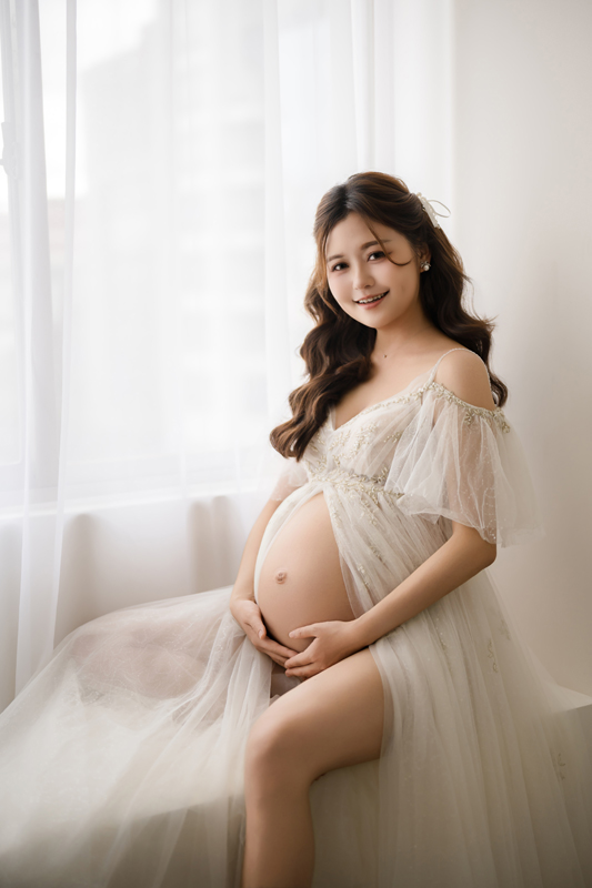 SJwedding鯊魚婚紗婚攝團隊水牛在好拍市集拍攝的孕婦寫真” width=