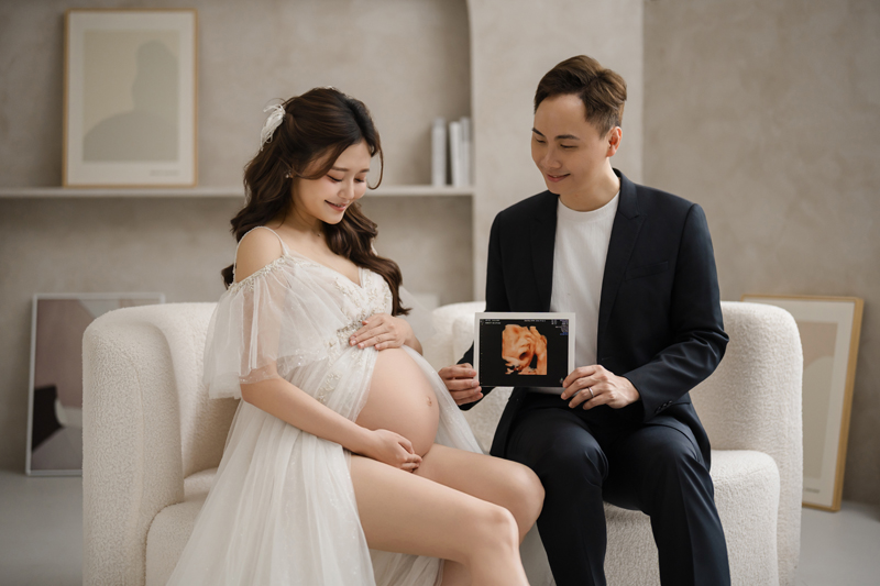 SJwedding鯊魚婚紗婚攝團隊水牛在好拍市集拍攝的孕婦寫真” width=