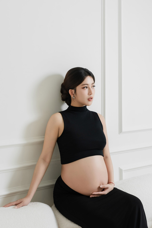 SJwedding鯊魚婚紗婚攝團隊水牛在MON AMIE STUDIO拍攝的孕婦寫真”