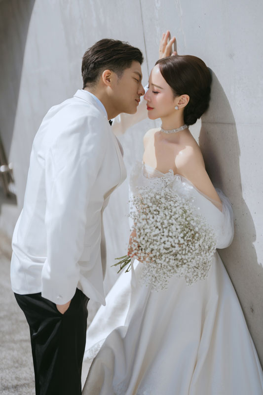SJwedding鯊魚婚紗婚攝團隊雨翰在台北拍攝的自助婚紗” width=